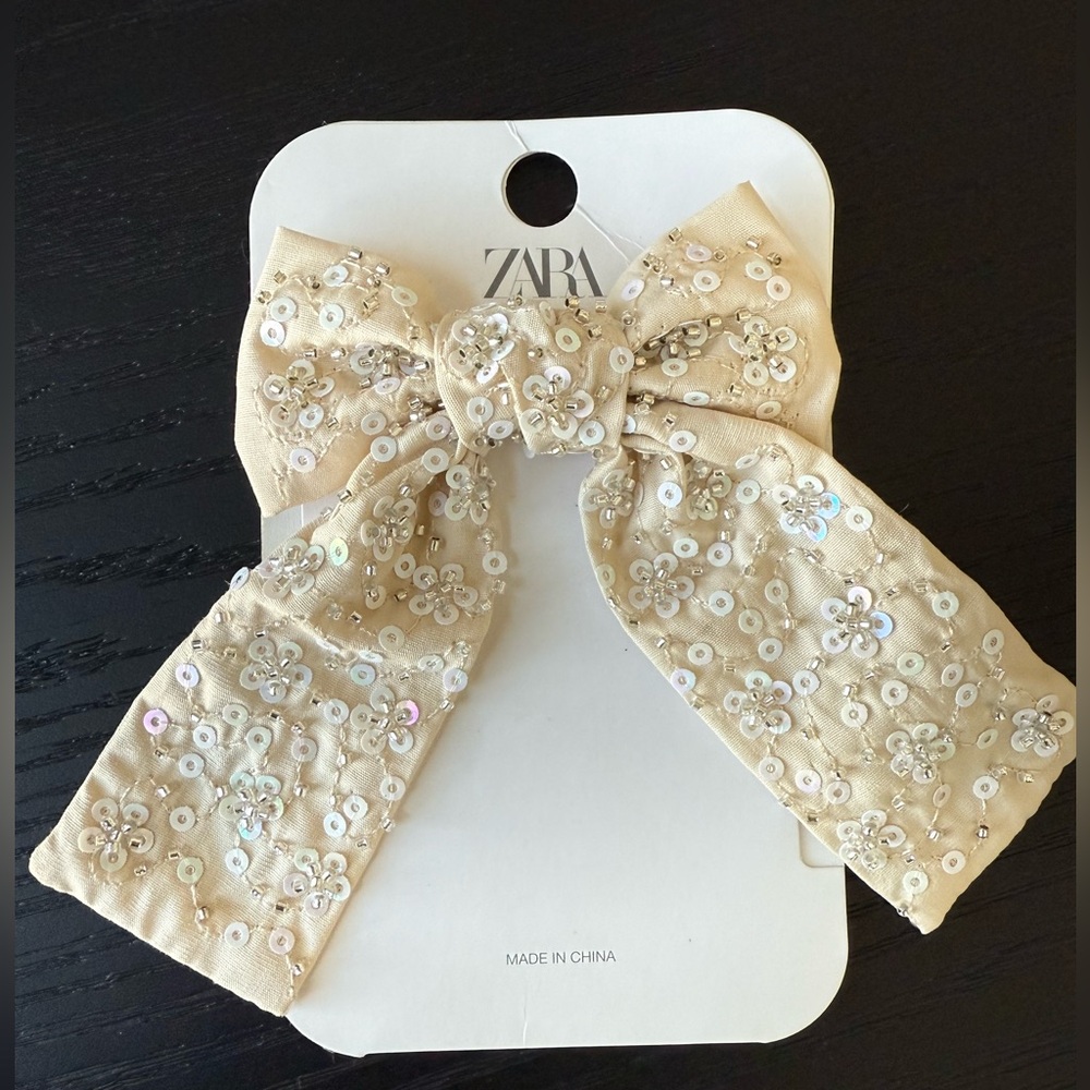 NWT- ZARA Bow on hair tie